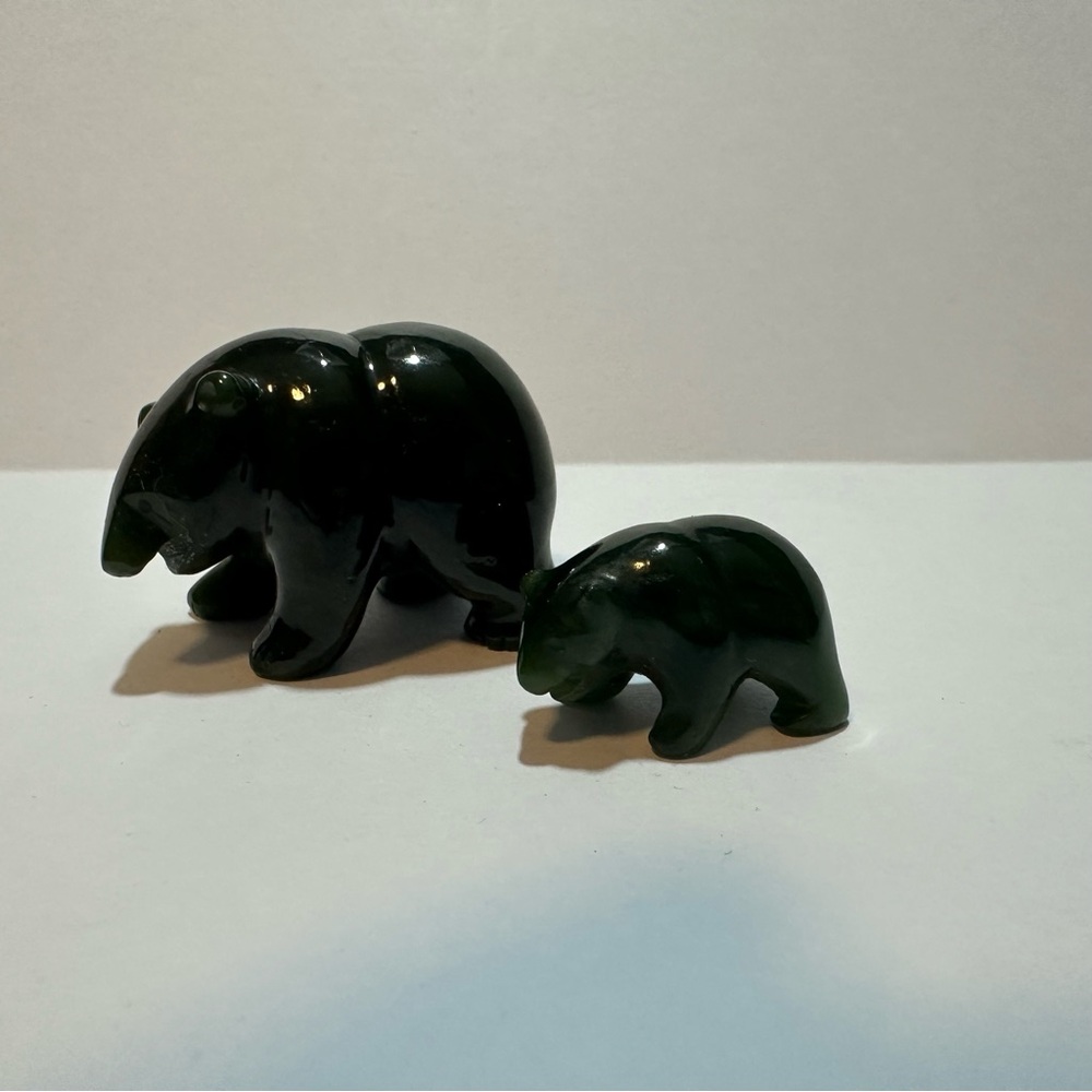 Vintage Canadian Green Nephrite Jade Bear with Cub Carved 2 Piece Set